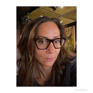 Meet your Posher, Christine